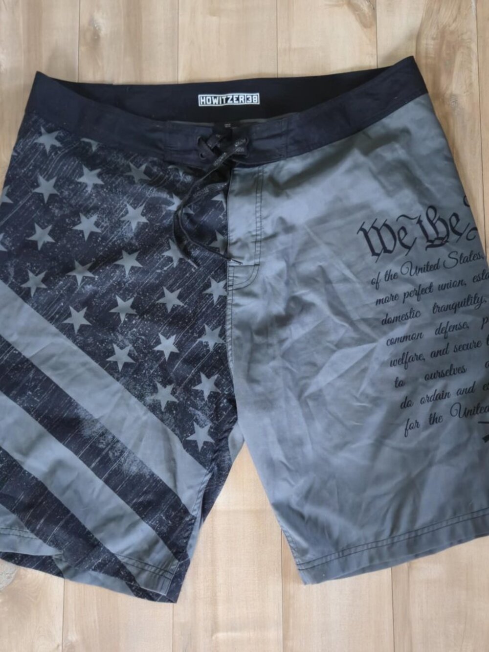 HOWITZER38 Men’s Board Shorts Size 38 Gray USA Flag Swim Trunks